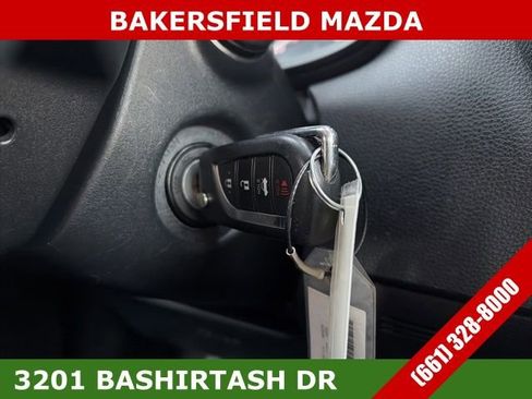 Used 2023 Toyota Corolla LE image 28