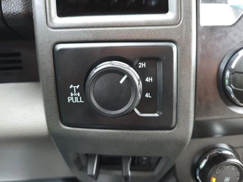 Used 2019 Ford F250 XL w/ STX Appearance Package image 26