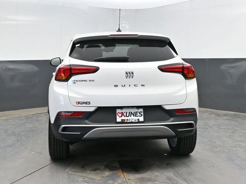 Used 2025 Buick Encore GX Preferred AWD/4WD image 6