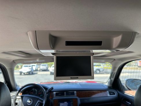 Used 2008 Chevrolet Avalanche LTZ w/ LTZ Preferred Equipment Group RWD image 13