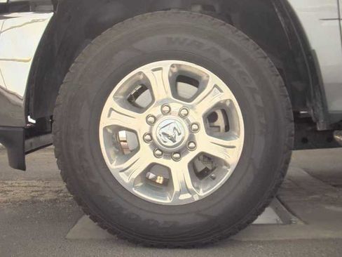 Used 2024 RAM 2500 Big Horn w/ Protection Group AWD/4WD image 6