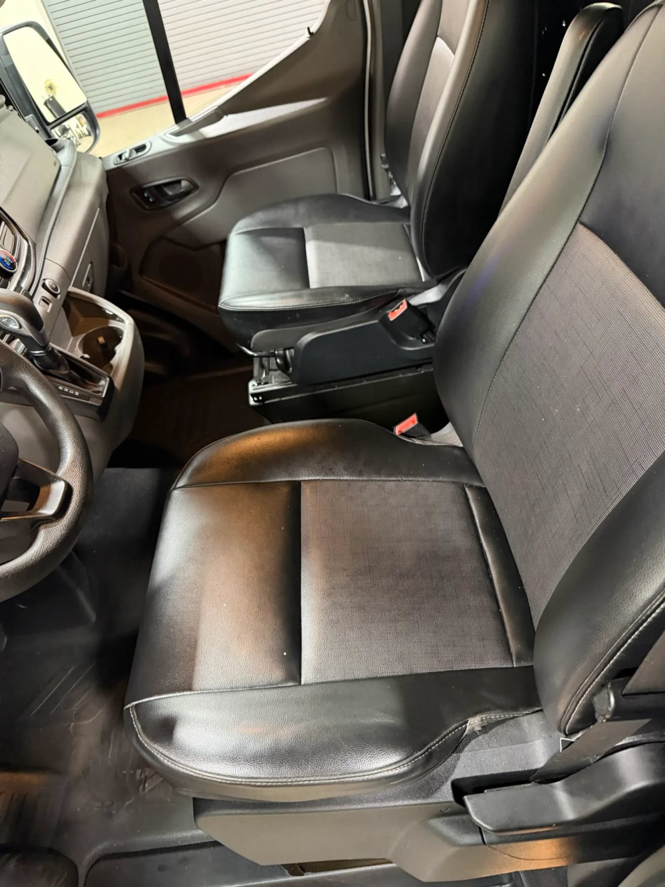 Used 2020 Ford Transit 250 Medium Roof AWD image 44