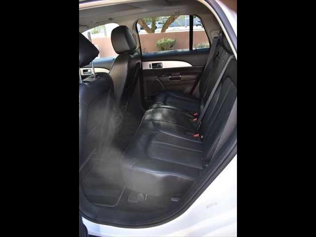 Used 2013 Lincoln MKX AWD image 18