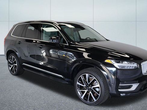 Used 2023 Volvo XC90 B6 Plus w/ Protection Package Premier AWD/4WD image 10