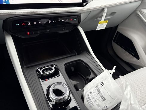 New 2026 Jeep Cherokee Limited image 15