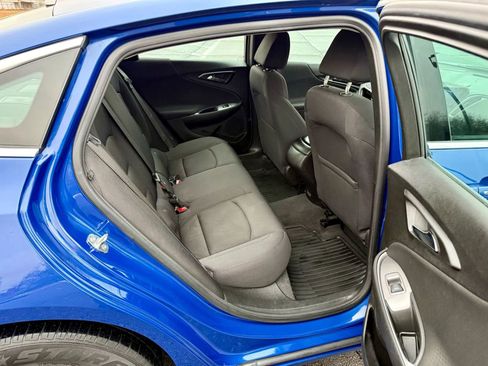 Used 2023 Chevrolet Malibu LS image 15