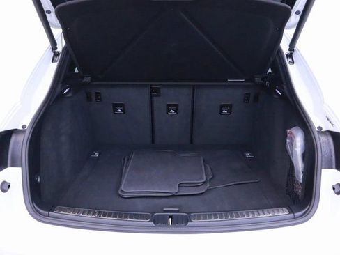 New 2024 Porsche Macan image 33