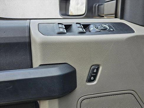 Used 2022 Ford F250 XL w/ Power Equipment Group AWD/4WD image 26
