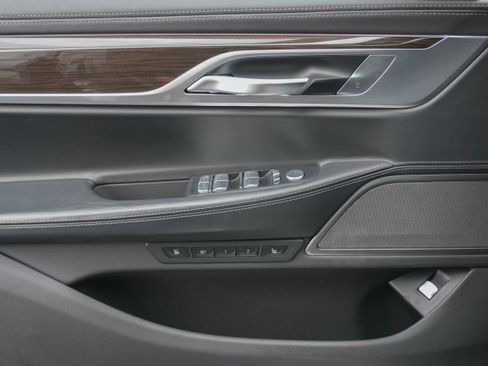 Certified 2022 BMW M760i xDrive w/ Luxury Rear Seating Package image 32