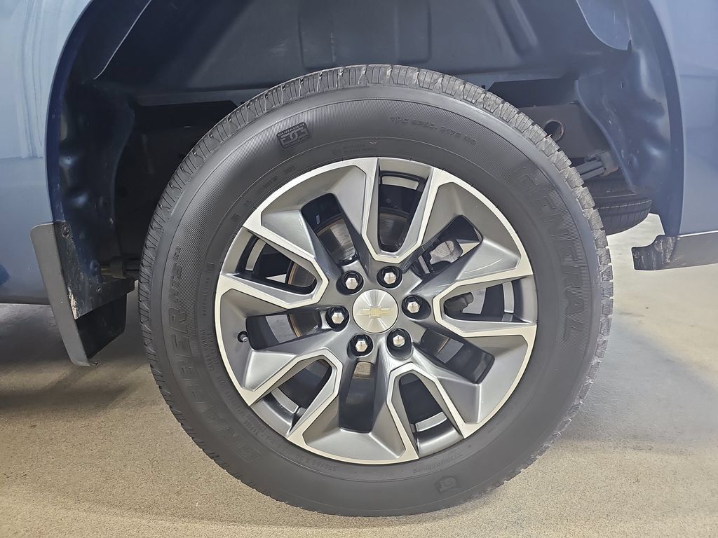 Certified 2024 Chevrolet Silverado 1500 LT AWD/4WD image 38