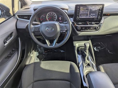 Used 2022 Toyota Corolla SE image 19