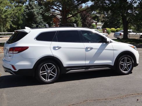 Used 2017 Hyundai Santa Fe Limited AWD/4WD image 4