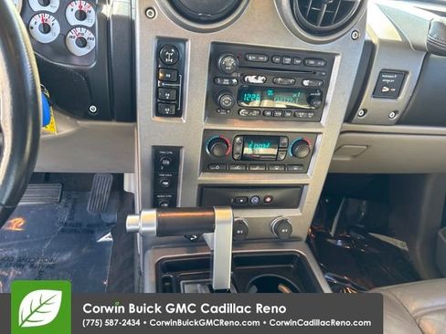 Used 2003 HUMMER H2 w/ Preferred Equipment Group image 19