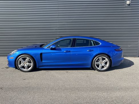 Certified 2018 Porsche Panamera 4S image 2