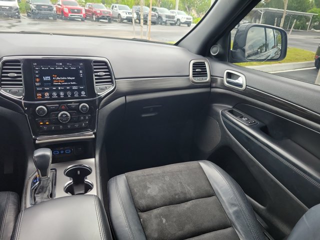 Used 2022 Jeep Grand Cherokee Laredo AWD/4WD image 25