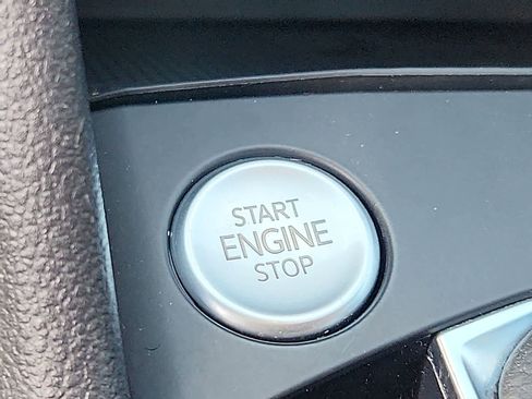 Used 2022 Volkswagen Taos SE w/ IQ.Drive SE Package image 24