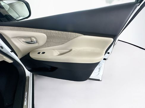 Used 2023 Nissan Murano SL w/ Cargo Package image 31