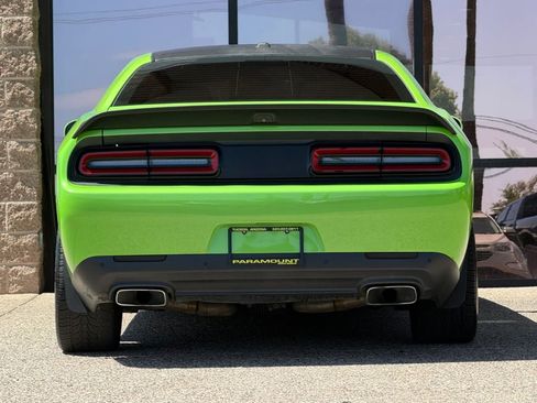 Used 2015 Dodge Challenger R/T w/ Quick Order Package 22B R/T RWD image 10