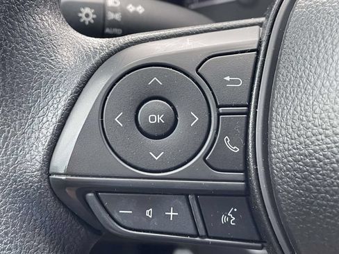 Used 2025 Toyota Corolla LE FWD image 20