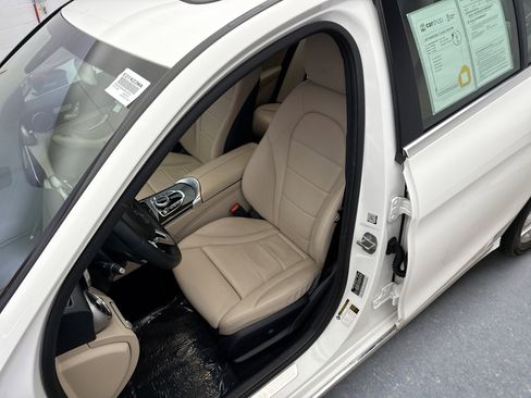 Used 2019 Mercedes-Benz C 300 4MATIC Sedan image 11