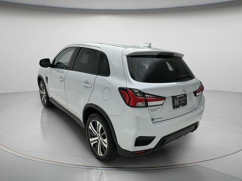 Used 2025 Mitsubishi Outlander Sport SE AWD/4WD image 5