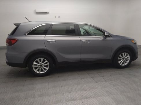 Used 2020 Kia Sorento LX FWD image 10