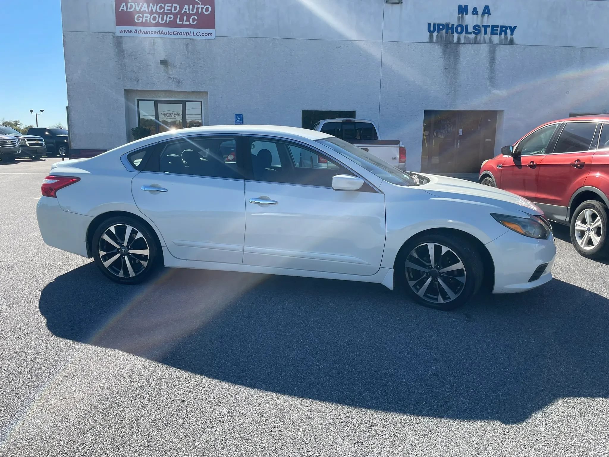 Used 2016 Nissan Altima 3.5 SR FWD image 28