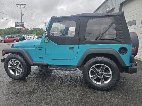 Used 1997 Jeep Wrangler SE AWD/4WD image 4