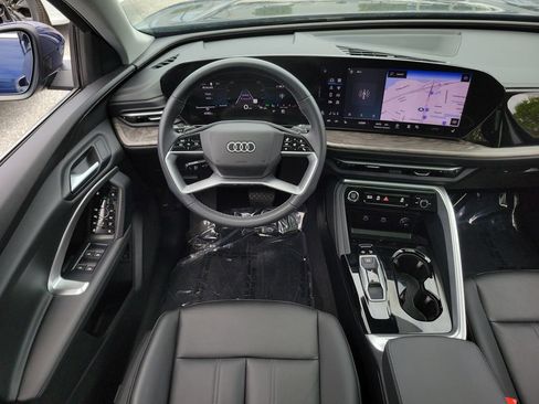 Used 2025 Audi Q5 Premium w/ Convenience Package AWD/4WD image 22