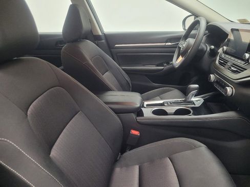 Used 2023 Nissan Altima 2.5 SV image 21