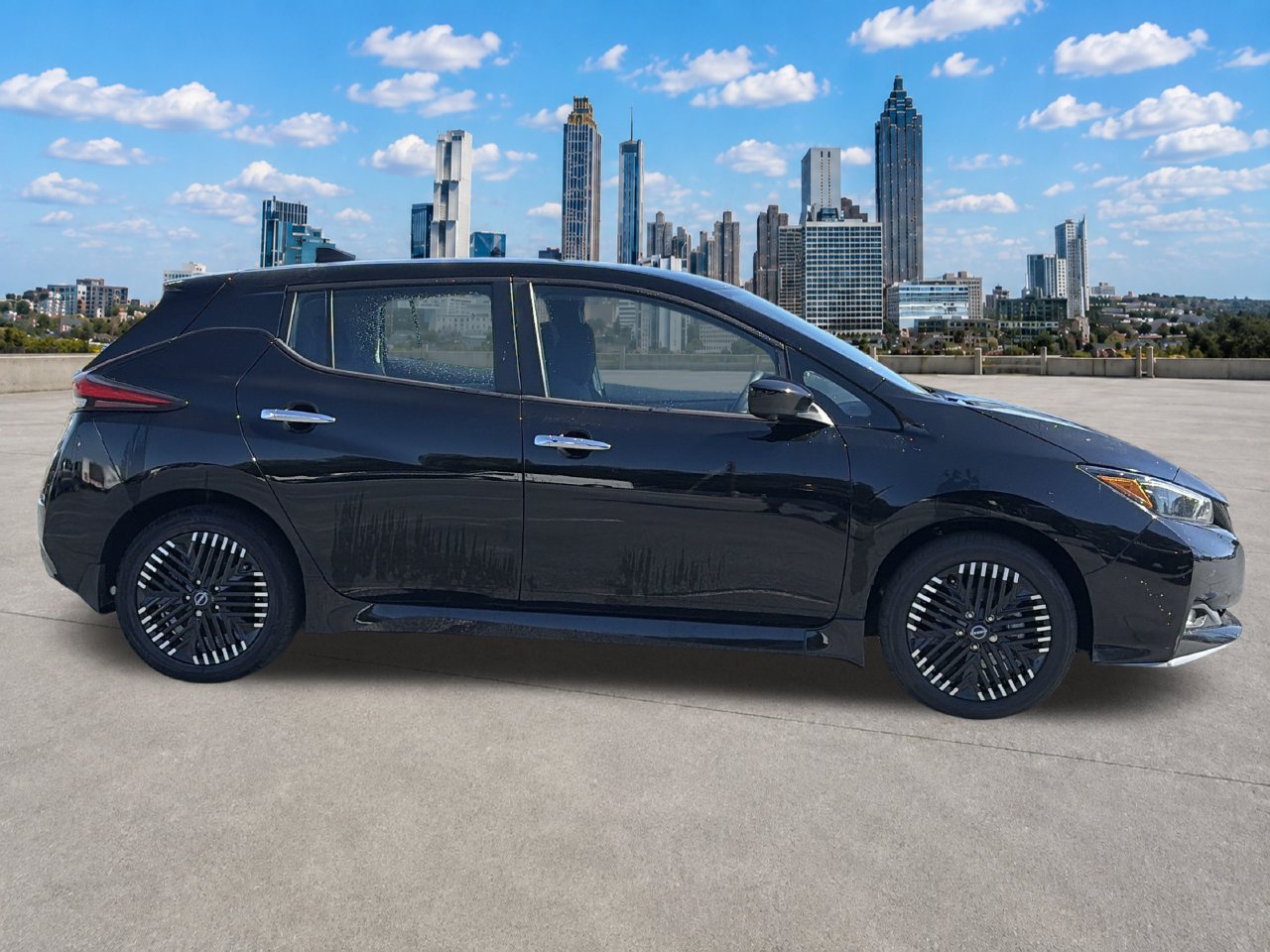 Certified 2023 Nissan Leaf SV Plus FWD image 6
