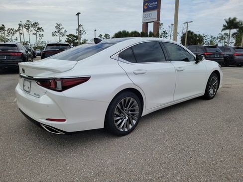 Used 2024 Lexus ES 350 Ultra Luxury image 7