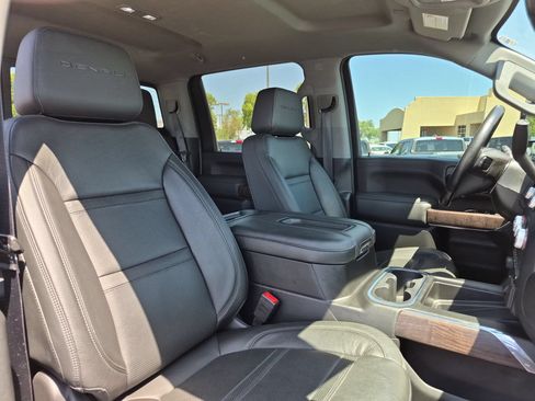 Used 2020 GMC Sierra 3500 Denali w/ Technology Package AWD/4WD image 26