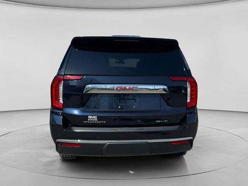 Used 2022 GMC Yukon SLT w/ SLT Premium Package AWD/4WD image 4