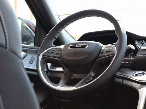 New 2025 Jeep Grand Cherokee Limited 4xe image 36