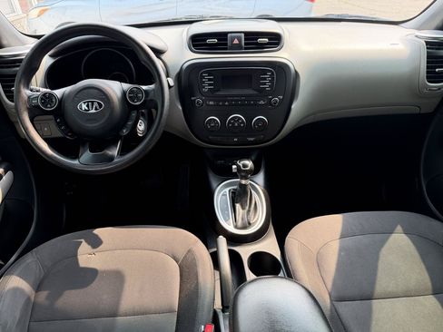 Used 2016 Kia Soul FWD image 21