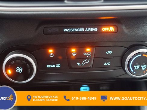 Used 2022 Ford Escape SE image 20