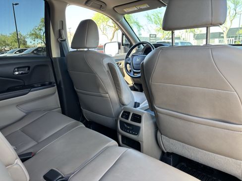 Used 2017 Honda Pilot EX-L image 11