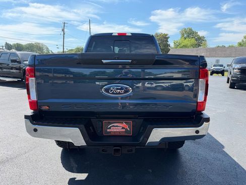 Used 2017 Ford F250 Lariat w/ Chrome Package AWD/4WD image 3