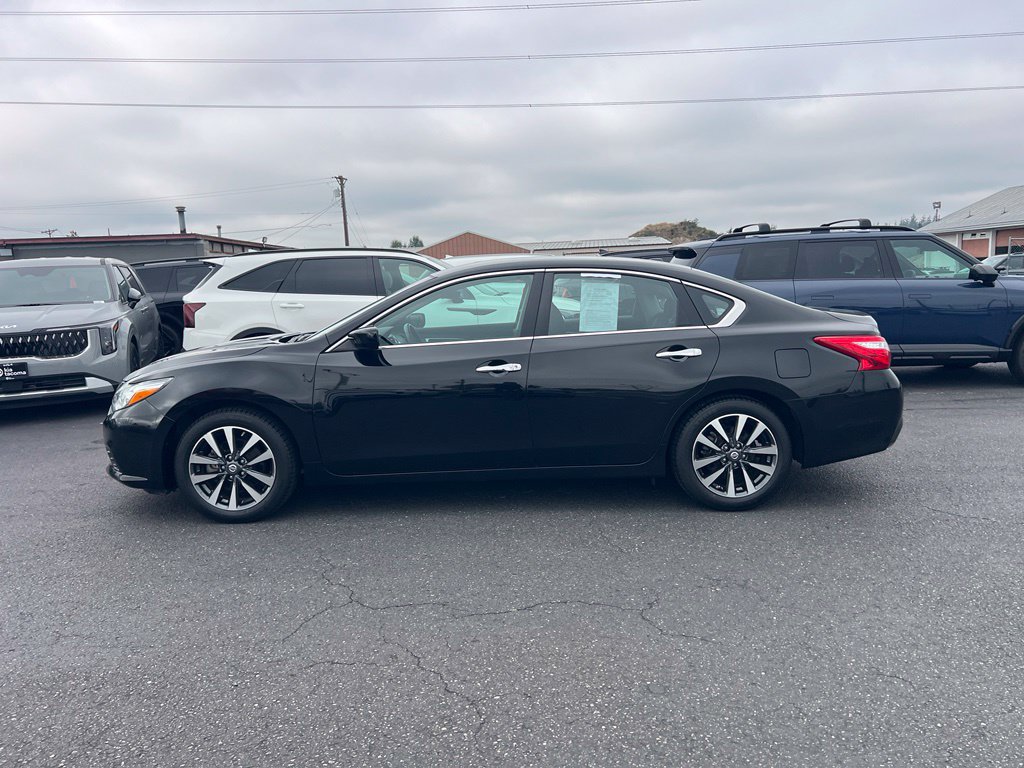 Used 2017 Nissan Altima 2.5 SV FWD image 4