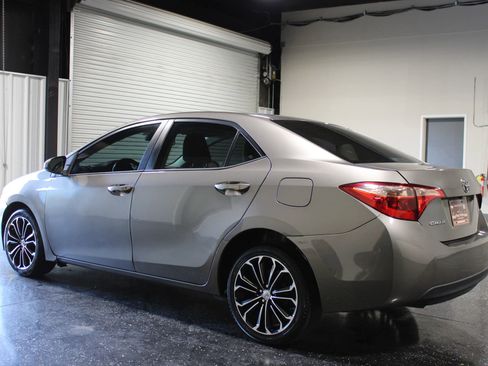 Used 2019 Toyota Corolla LE FWD image 5