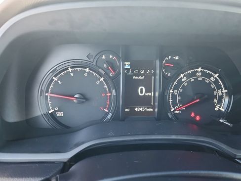 Used 2023 Toyota 4Runner SR5 Premium w/ SR5 Premium Package AWD/4WD image 22