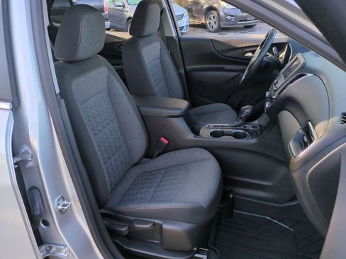 Used 2022 Chevrolet Equinox LT image 27