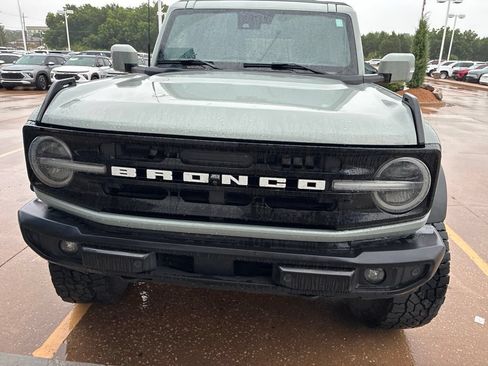 Used 2022 Ford Bronco Outer Banks w/ Sasquatch Package AWD/4WD image 2
