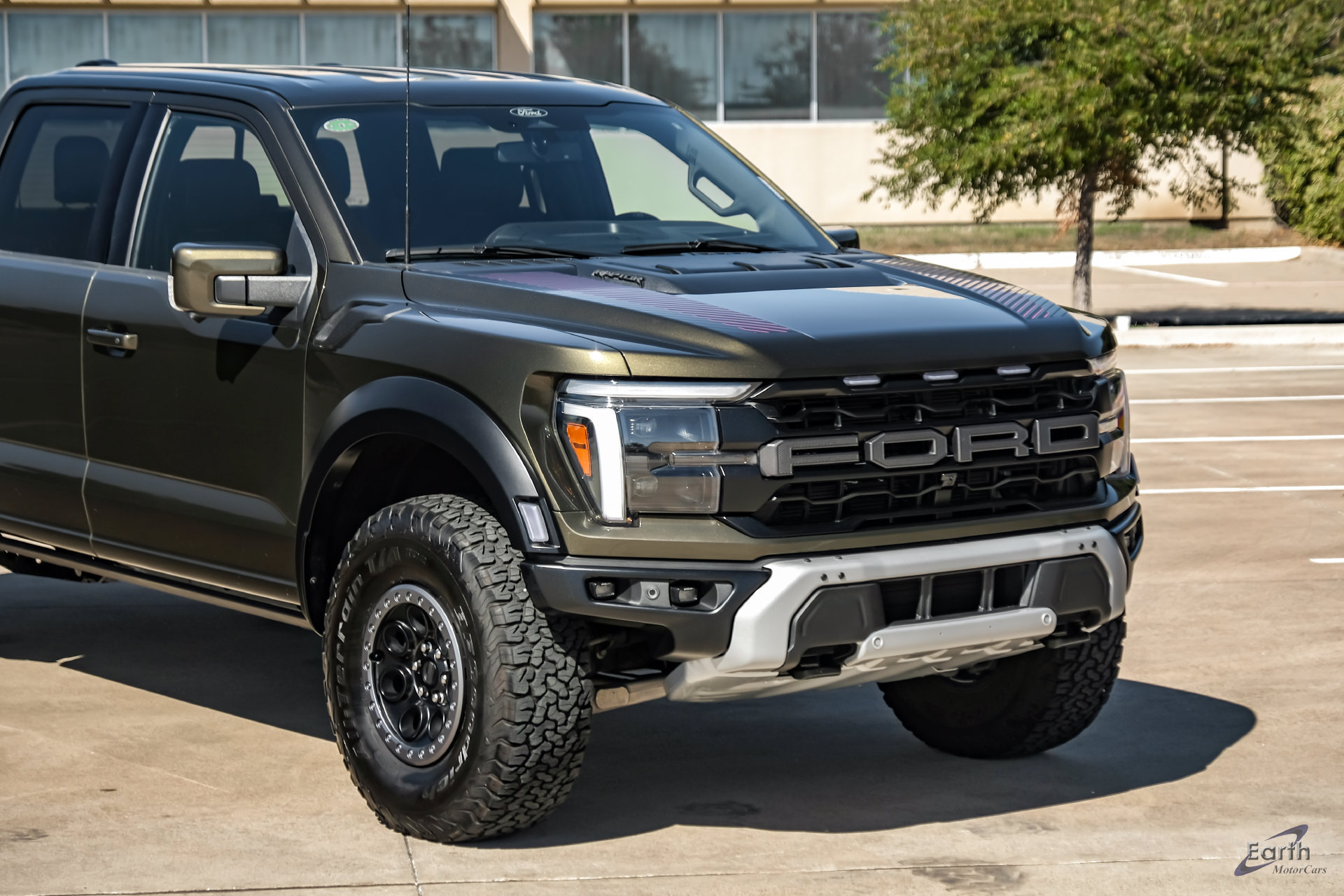Used 2025 Ford F150 Raptor AWD/4WD image 26