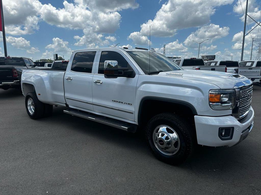 Used 2019 GMC Sierra 3500 Denali w/ Duramax Plus Package AWD/4WD image 4