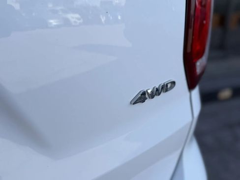 Used 2019 Ford Explorer XLT w/ Equipment Group 202A image 46