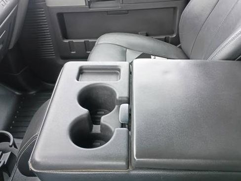 Used 2015 Ford F250 Lariat w/ Chrome Package image 17