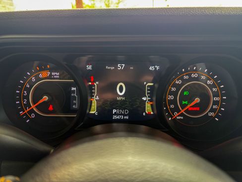 Used 2024 Jeep Wrangler Willys image 31