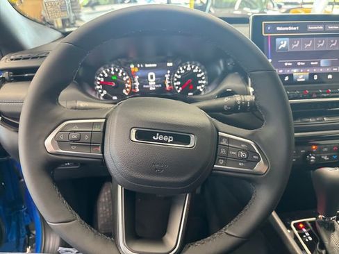 New 2026 Jeep Compass Limited image 18